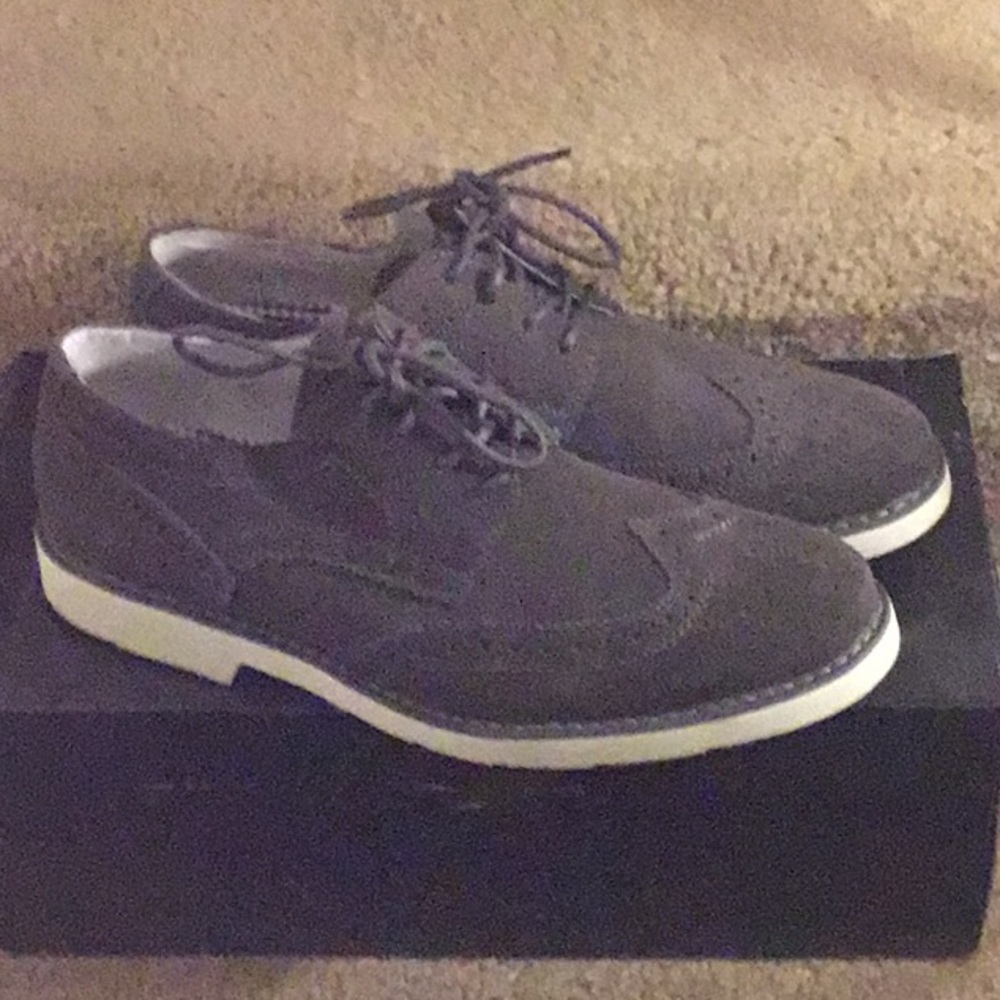 Men’s suede wingtips